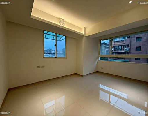 建國南路兩房/捷運大安站6分/獨洗/陽台/天然瓦/乾濕分離/ - Image 13