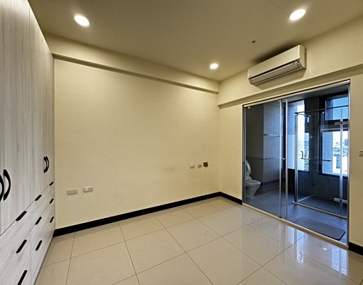 可租補|近左營榮總商圈|仁武高樓景觀明亮2+1房平車 - Image 4