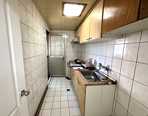 ✨ 國泰商圈!採光3房+車位✨ - Image 8