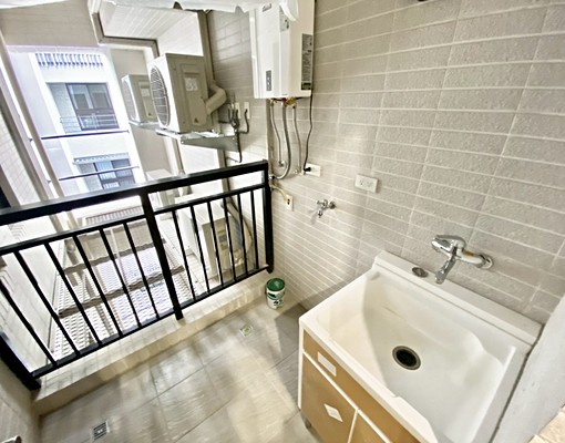 黎明公益大墩向上河南惠中💖可租補報税三房含雙平車💖浴缸 - Image 14