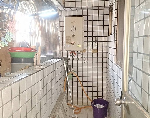 大房大廳~三面採光~PS~社宅、仲介謝絕 - Image 9