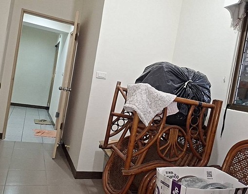 大房大廳~三面採光~PS~社宅、仲介謝絕 - Image 13