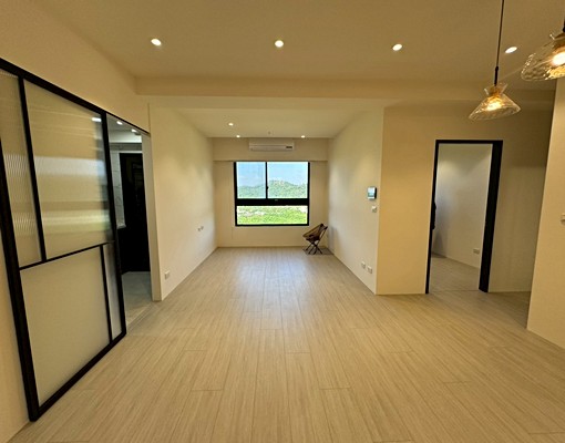 走路到高鐵、全新裝潢2+1房、高樓視野、空屋出租 - Image 1