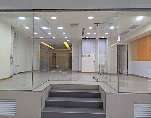 宜安路黃金店面~要看要快^^ - Image 1