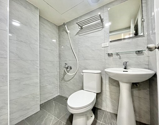 整棟全新❤可貓❤電梯❤可租補❤衛浴開窗❤近中清愛買 - 591租屋網 - Image 13