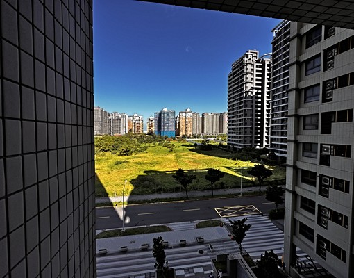 新品苑學區景觀兩房平車,可以申請租補可以養小型寵物 - Image 7