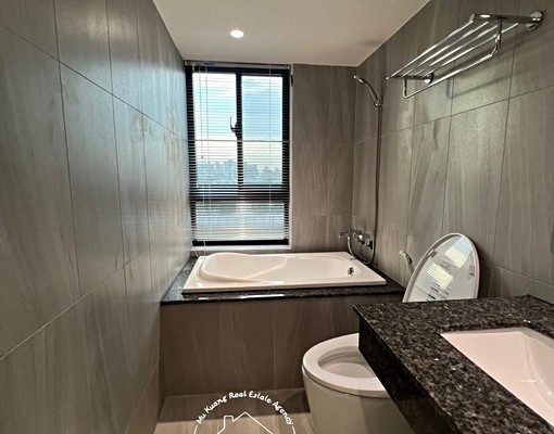 沐光~可寵可租補~夢時代三房+管理費 - Image 13