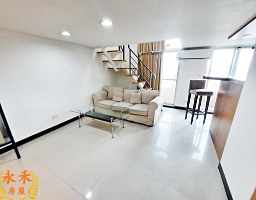 可報稅補助.高樓4米2有陽台.近捷運站 - Image 2