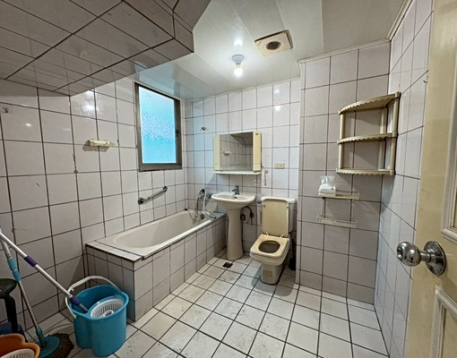 可租補📍北屯松竹商圈一樓4房樓中樓、有後私人花園🌟 - Image 7