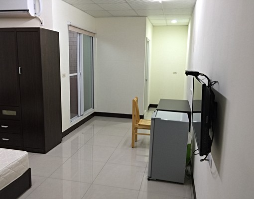 新蓋大樓全新套房(限女性) - Image 9