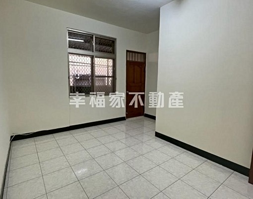 ★奐蝶陪您租房趣★大港國小旁優質車庫透天【可租補、入戶籍】 - Image 4