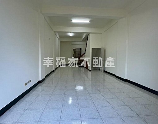 ★奐蝶陪您租房趣★大港國小旁優質車庫透天【可租補、入戶籍】 - Image 8