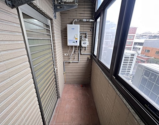 春日路靠南崁交流道三房衛浴開窗家電面談 - Image 11