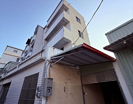 仁武超大露臺透天78坪整棟+廠房打包出租 - Image 2