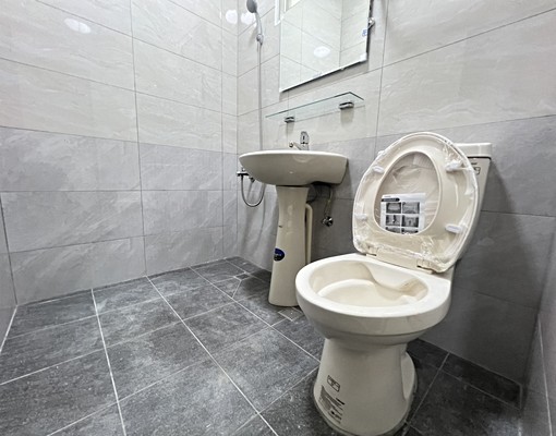 📍整棟出租|平鎮中豐路透天3層樓|四房雙車位 - Image 9