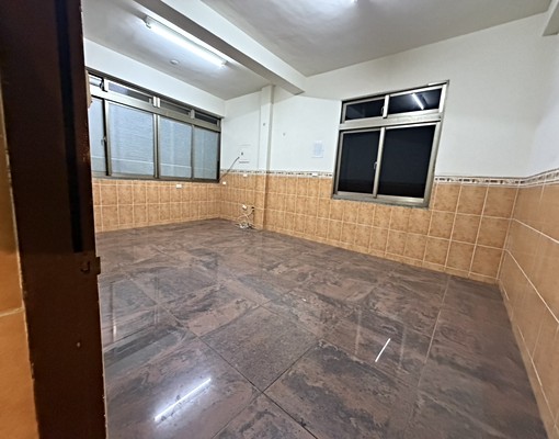 新莊街明亮優質店面 - Image 5