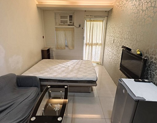 家具齊全。簡約套房。捷運500米。捷運約七分鐘。有獨立陽台。 - Image 4