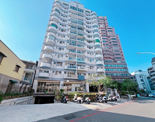 東區東門帝國高樓層景觀四房電寓(租) - Image 2