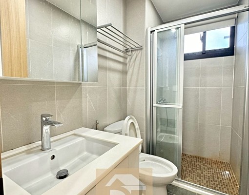 📍竹科上班十分鐘|精緻裝潢家俱電全沙發會補|租金含管 - Image 12