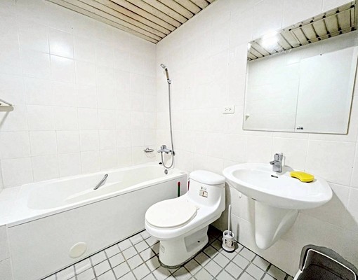 西屯區❤️文華路🌺可寵🌺可租補台水電 - Image 3