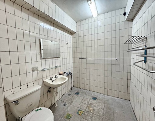 文心國小公寓大三房~ - Image 9