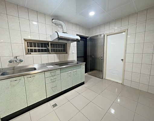 大連一街透天住辦✦近北門國小開放空間住辦皆宜獨立陽台可炊煮 - Image 7