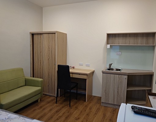 中正秀朗商圈乾淨採光獨立設備家電全生活便 - Image 5