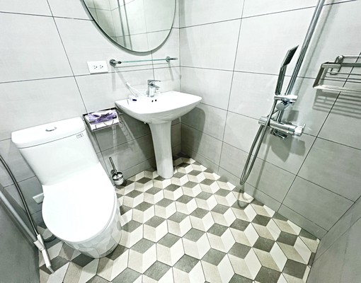 捷運東門站4分【優質2房2衛】可補助★有陽台★附傢俱 - Image 10