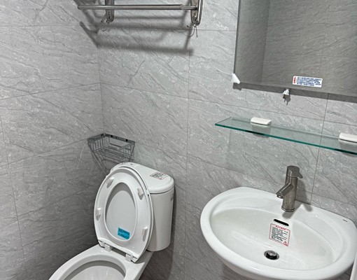 整層出租,限女性,可養貓,近台積電、日月光、門口可停汽車 - Image 1