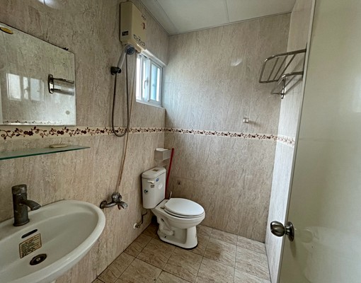 剩爬樓梯健身5樓後套房租7500元 - Image 15