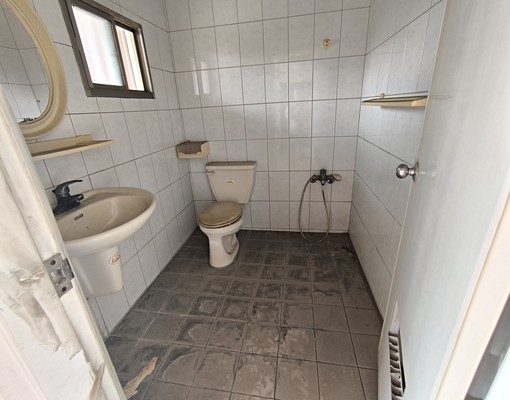 高雄凱旋三路機廠輕軌站旁開放空間獨立衛浴住家附地下室機車位 - 591租屋網 - Image 6