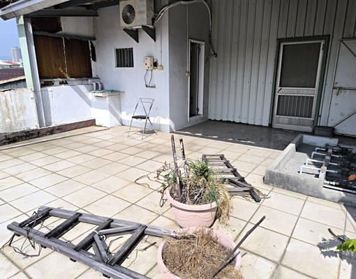 高雄凱旋三路機廠輕軌站旁開放空間獨立衛浴住家附地下室機車位 - 591租屋網 - Image 9