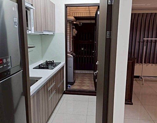 社宅🏠新南二德賢商圈電梯採光大房近捷運高雄大學📞愛窩 - 591租屋網 - Image 4