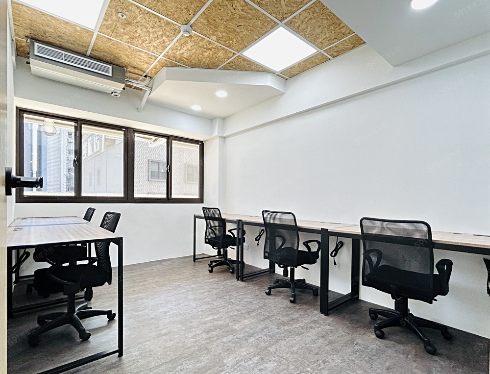 大面積對外窗,工作效率最高