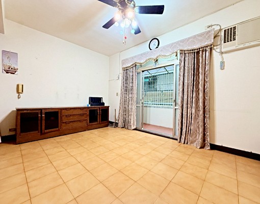 河濱公園二樓美美屋 - Image 1