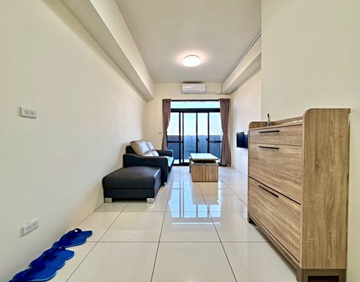 稀有露臺戶兩房💥近鹿峰夜市寵物友善✨️社會住宅可租補 - Image 2