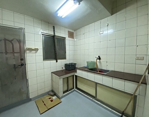 租-新崛江巷弄/熱鬧店住1樓+地下室 - Image 8