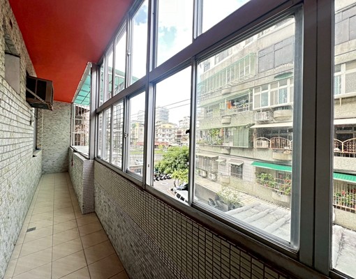 景安🏠新整理大空間/採光通風前後陽台/傢俱齊全台水電/開伙 - Image 16