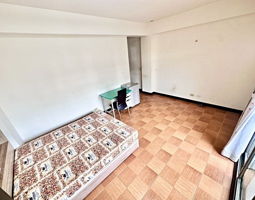 ☀️可租補✨超大間✨陽台獨洗曬✨衛浴開窗✨下樓楓康✨逢甲 - Image 5