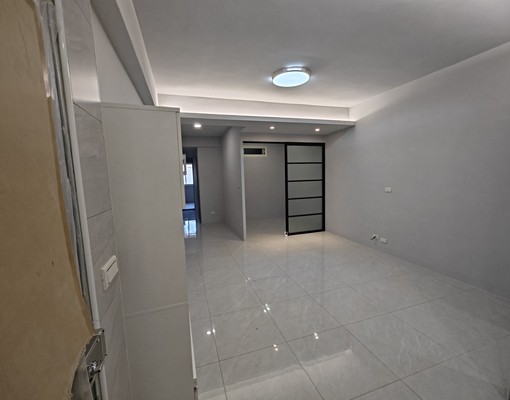 獨立門戶三房/兩房-新北美寓-一次可看兩間戶型! - Image 2