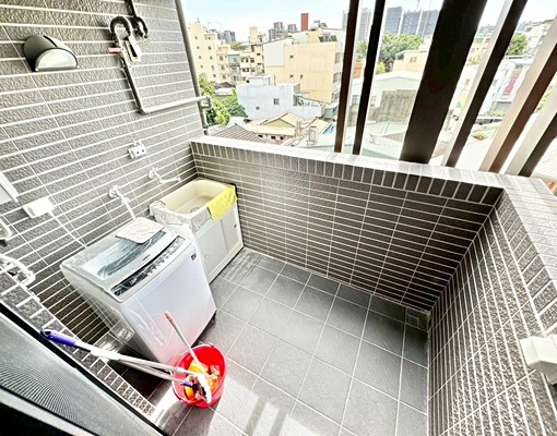 東區一中秀泰旱溪#精美系統櫃裝潢三房附平車#可寵可租補入戶籍 - Image 10