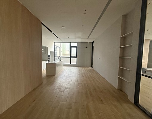 全新大樓剛交屋,傢俱、家電全新 - Image 3