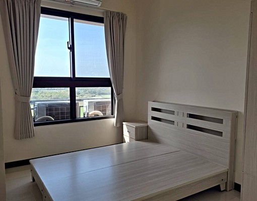 全新大樓剛交屋,傢俱、家電全新 - Image 7