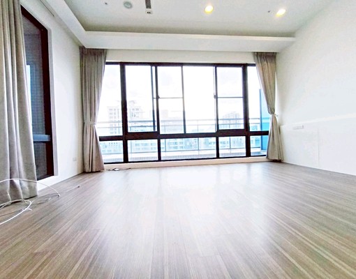 視野無極限🔥大露台私人泳池🔥🔥全坤國際館樓中樓 - Image 5