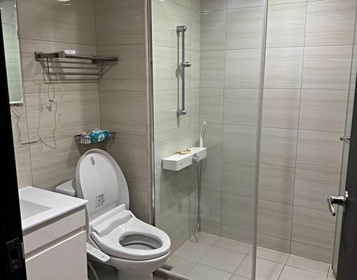 屋主自租🏠免仲介費❣️,可租補🌳美麗山林🌳全新景觀三房 - Image 8