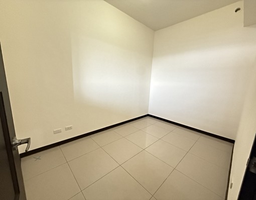 高樓美景兩房出租中 - Image 4