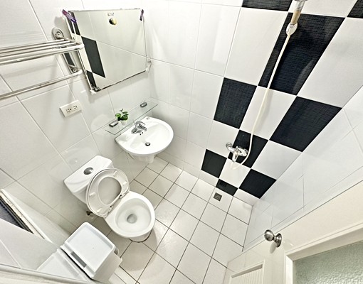 ‼️近一中.勤美‼️租補‼️獨洗曬.衛浴開窗‼️機能超好‼️ - Image 10