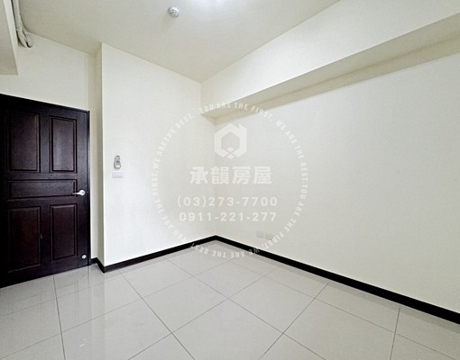 大有路上優質社區雙陽台美四房．含管理費 - Thumbnail 9