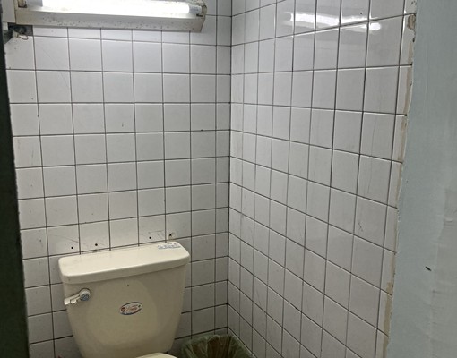 正仁愛路1樓獨立雙向路店面 - Image 4