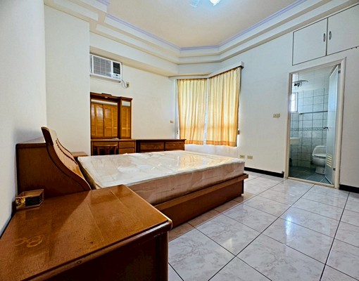 🌿中山醫、大慶夜市電梯四房、可租補、設籍、台水台電、附傢俱 - Image 6